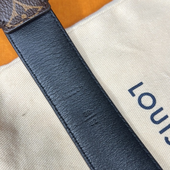 •Louis Vuitton Belt - Picture 5 of 6